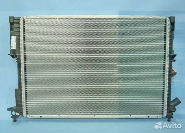 Радиатор кондиционера лагуна 3. Радиатор охлаждения рено лагуна 2 1. Рено лагуна 1 радиатор охлаждения. Радиатор рено лагуна. Радиатор рено лагуна.