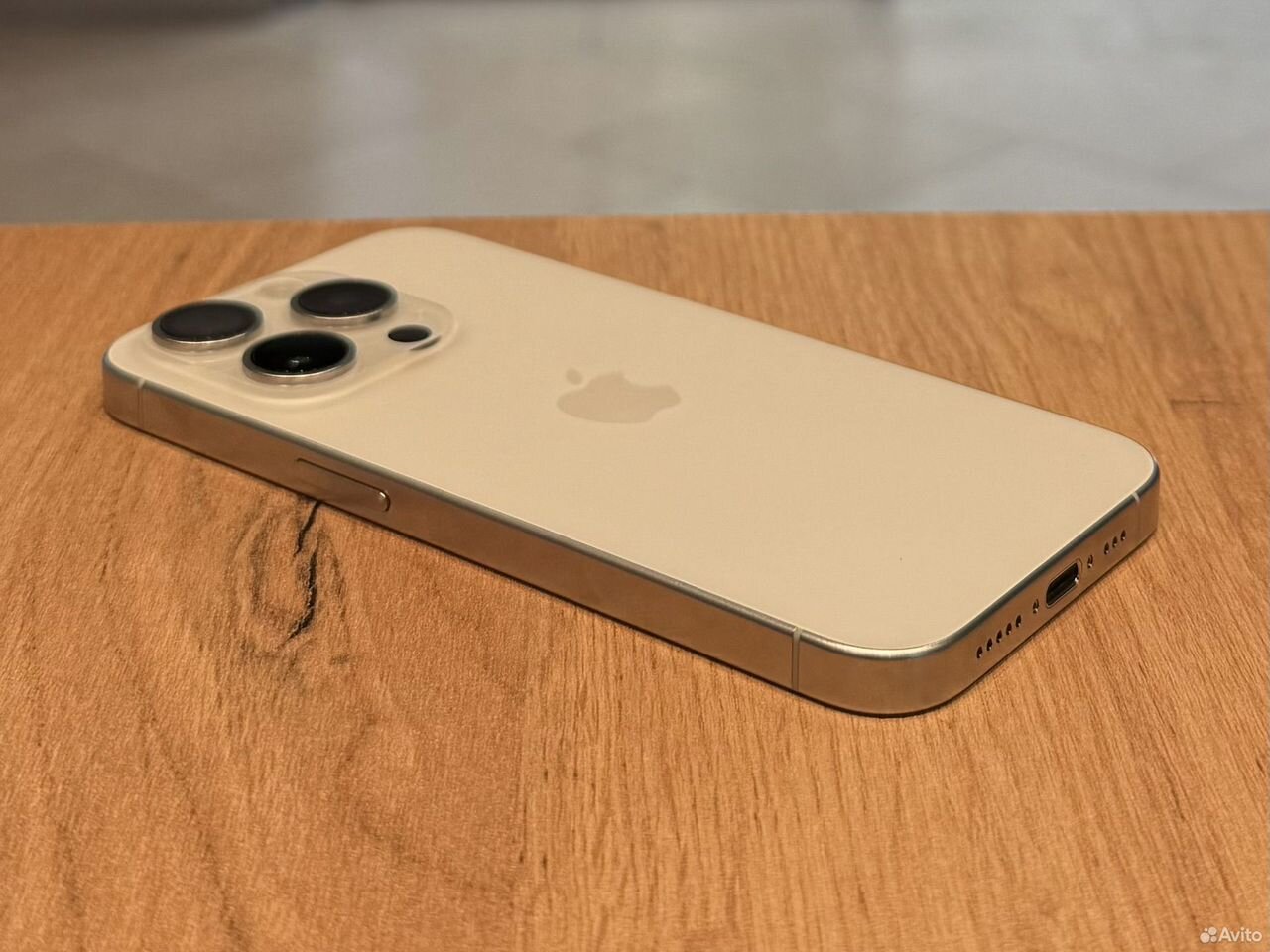 iPhone 15 Pro, 128 ГБ
