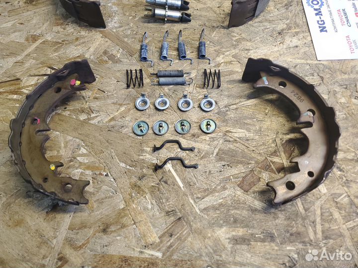 Комплект механизм ручника Toyota Mark II GX100