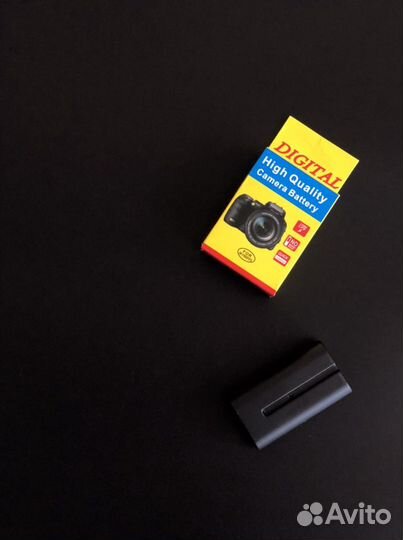 Комплект аккумуляторная батарея + зарядное