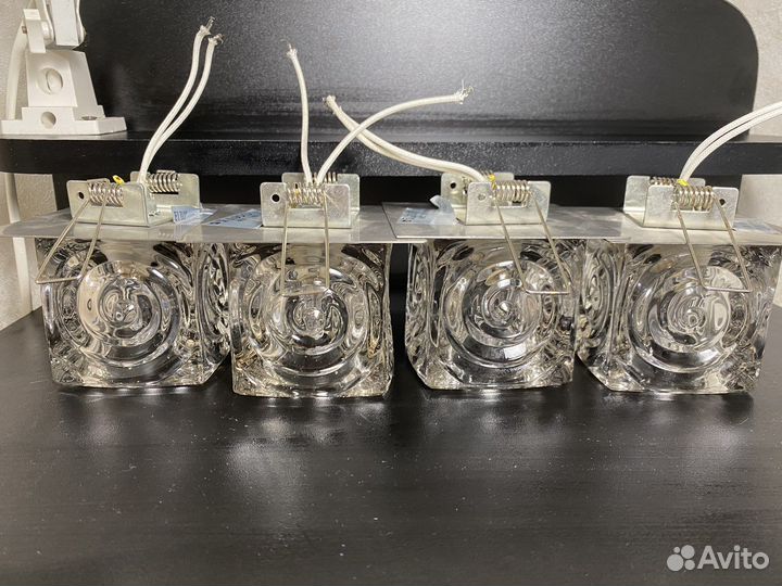 Светильник потолочный точечный