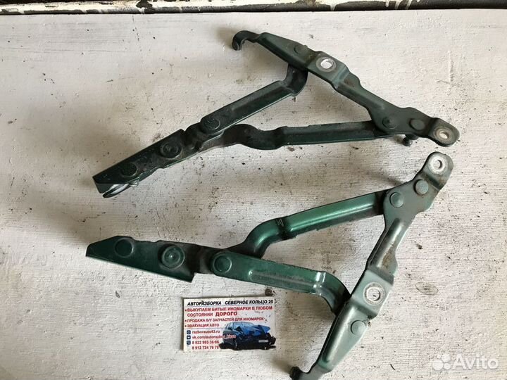 Петля багажника Ауди А4 Б5 Audi A4 B5