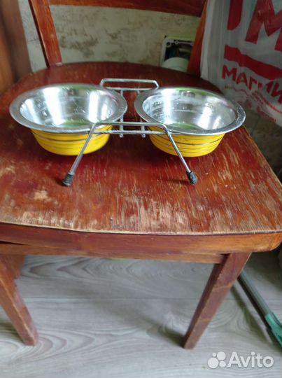 Лоток для кошек большой и миски для корма