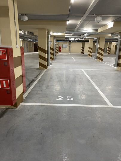Машиноместо, 15 м²