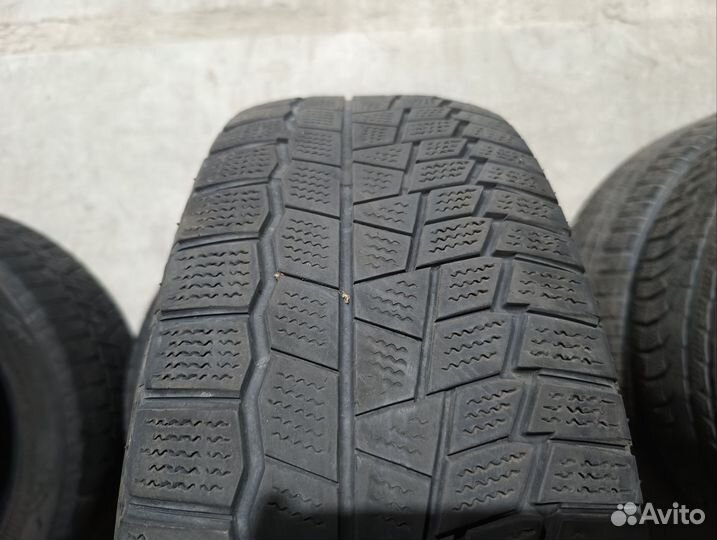 Maxxis Arctic Trekker SP03 205/65 R16
