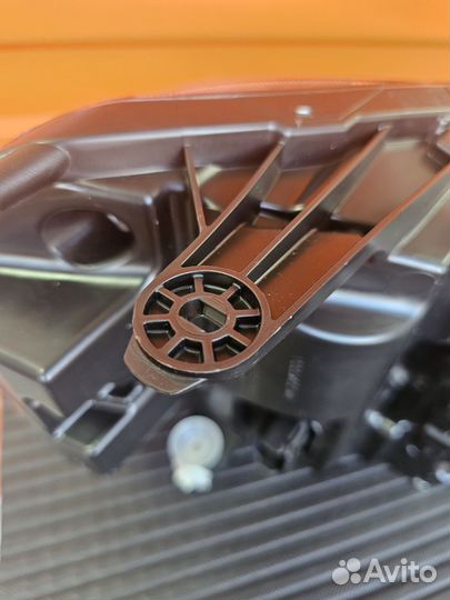 Фара левая LADA Vesta NG