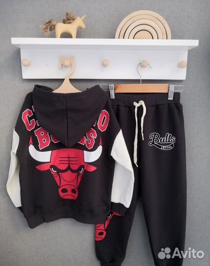 Костюм детский Zara новый