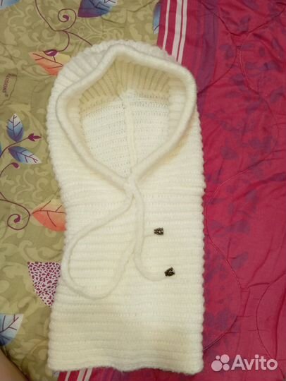 Капор вязаный