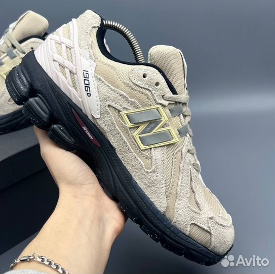 Классические New Balance 1906