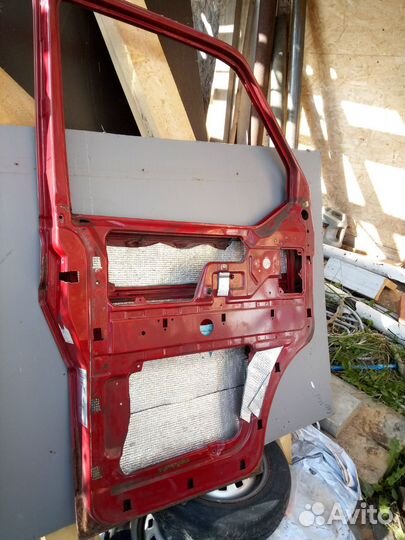 Дверь vw t4 левая водительская под ремонт