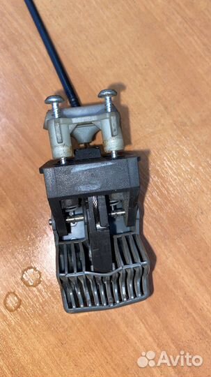 Регулятор клапана высоты водительского сиденья