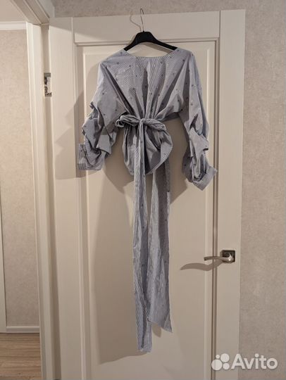 Стильная блуза с запахом в полоску 42/44