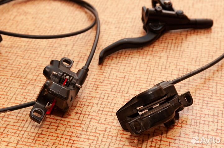 Гидравлические тормоза Shimano BR-MT410