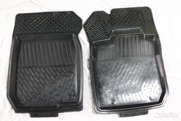 Коврики в салон на Ваз 2123 передние 2 штуки