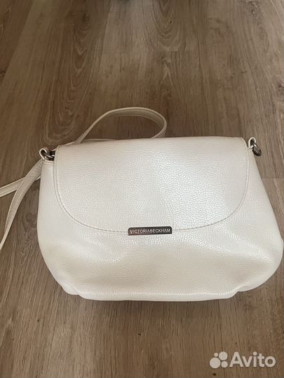 Сумка белая через плечо