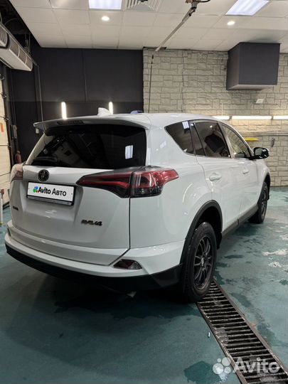 Toyota RAV4 2.0 CVT, 2017, 160 000 км