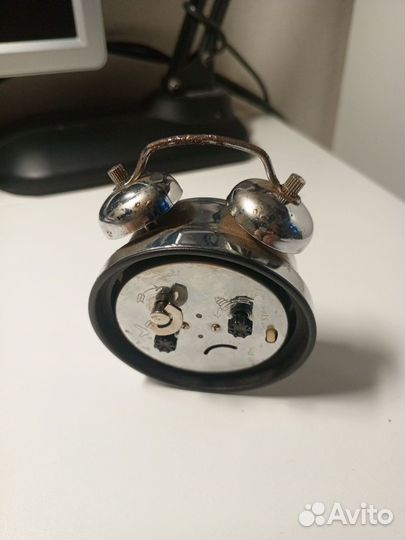 Будильник механический космос