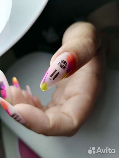 Мастер маникюра и педикюра