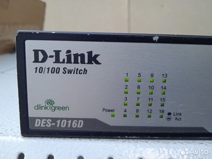 Коммутатор D-Link DES-1016D