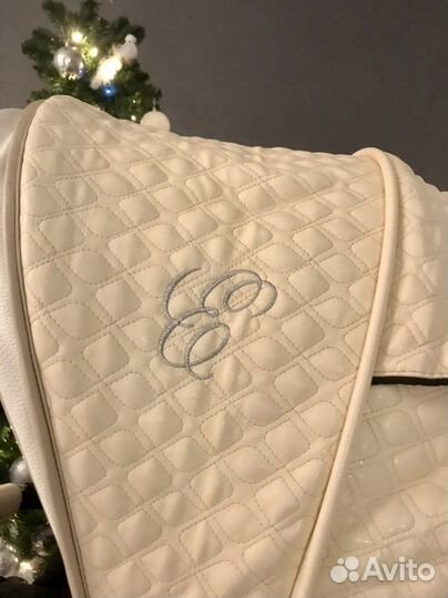 Красивая кожаная коляска Esspero