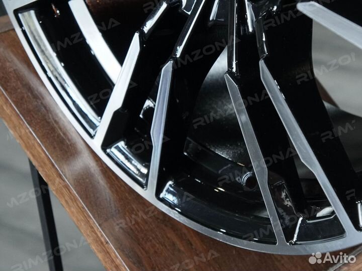 Литые диски R20 на BMW. Арт3126