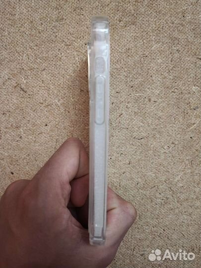 Силиконовый чехол на iPhone 14 pro