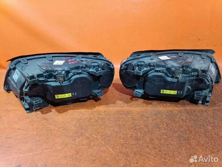 Фары Volvo V70 ксенон