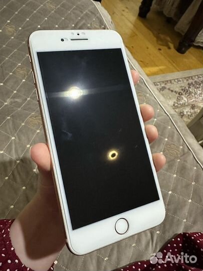 iPhone 8 Plus, 64 ГБ