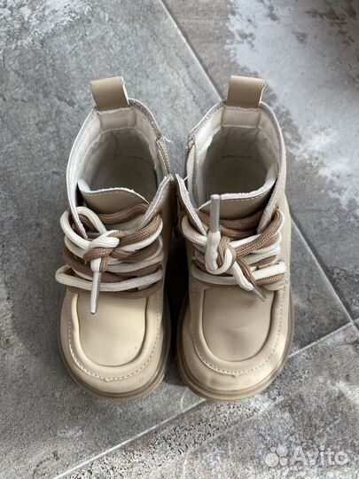 Ботинки демисезонные для девочки 24 размер