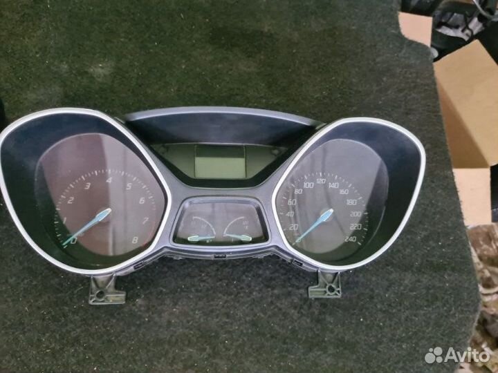 Панель приборов Ford Focus 3 1.6 2013