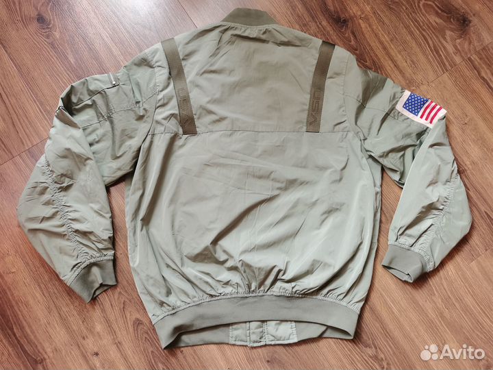 Бомбер USA Pull & Bear