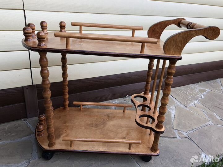 Прикроватный столик