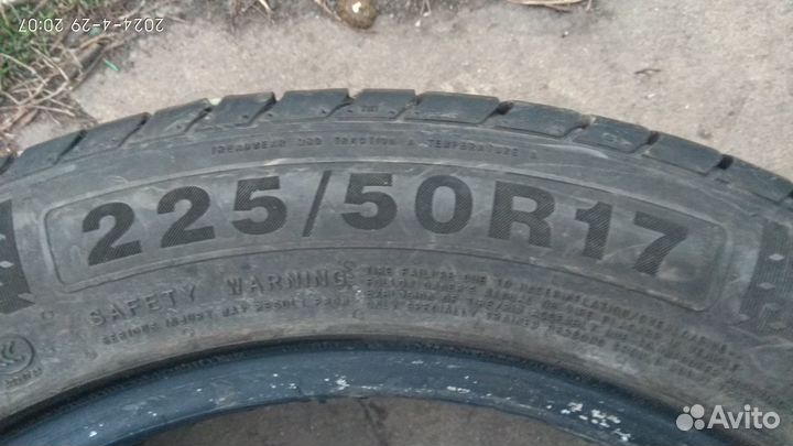 DoubleStar DSU02 225/50 R17 94V