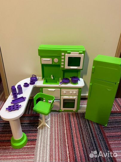 Детские игрушки, кухня для кукол