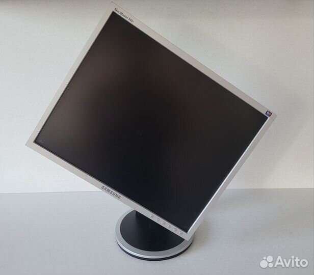 Монитор Samsung 940T