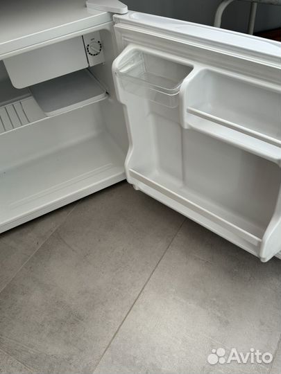 Холодильник маленький
