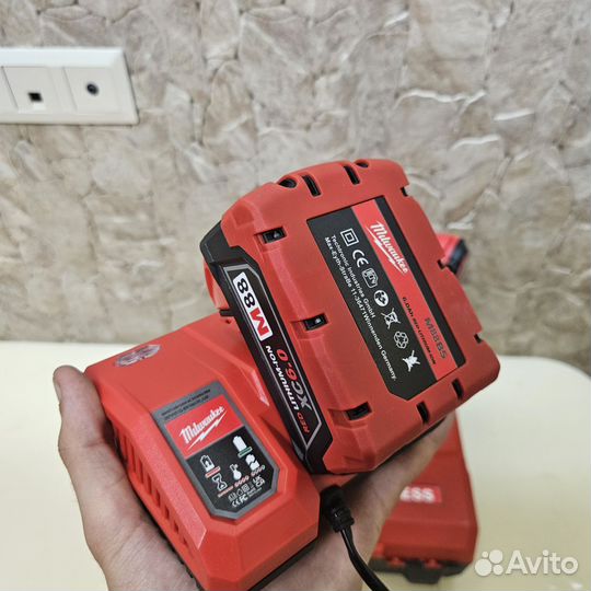 Шуруповерт Milwaukee m18 Милоки Новый