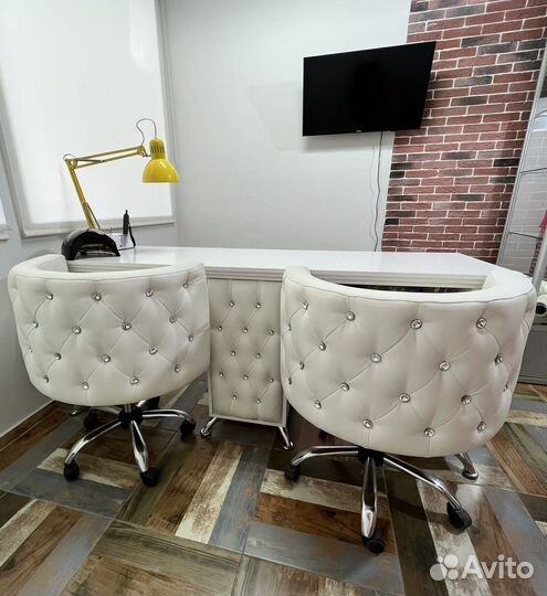 Стол для маникюра