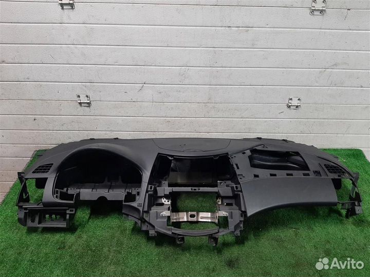 Торпедо Mitsubishi Grandis 2008