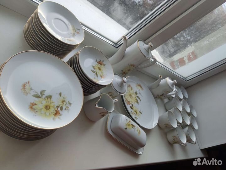 Чайный сервиз на 12 персон rose china. Япония
