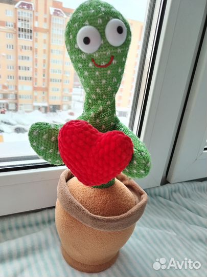 Вязаное сердечко брелок