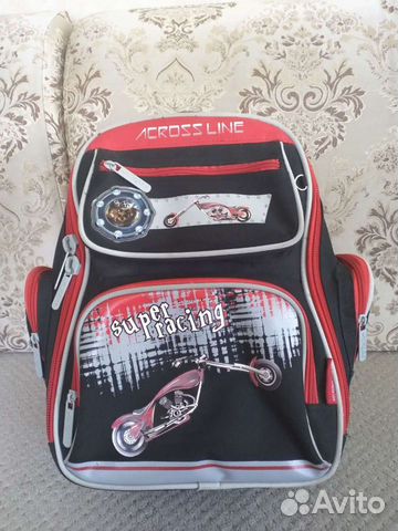 Школьный рюкзаки для мальчиков и для девочек