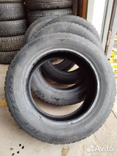Pirelli Ice Zero 185/65 R15