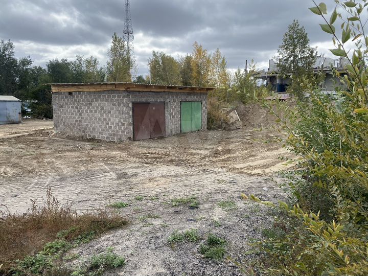 Гараж, > 30 м²