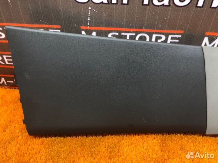 Обшивка стойки правая Volkswagen Touareg 7L BMV