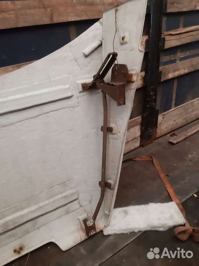 Спойлер на Мерседесе актрос мп1