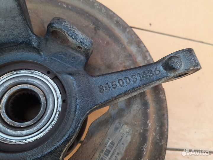 Кулак поворотный LADA Vesta в сборе со ступицей