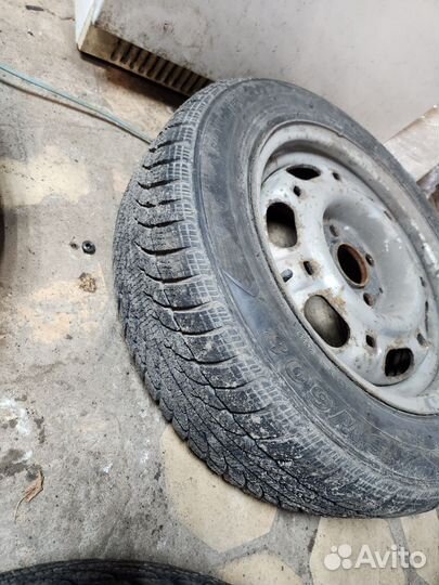 Диски штампованные r14 с зимней резиной westlake