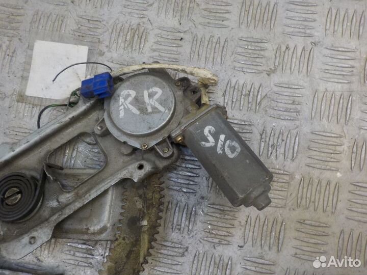 Стеклоподъемник электрический задний правый Subaru