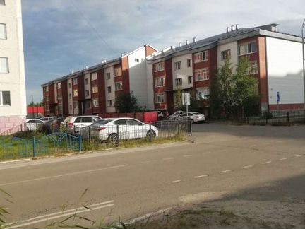 2-к. квартира, 60 м², 1/3 эт.